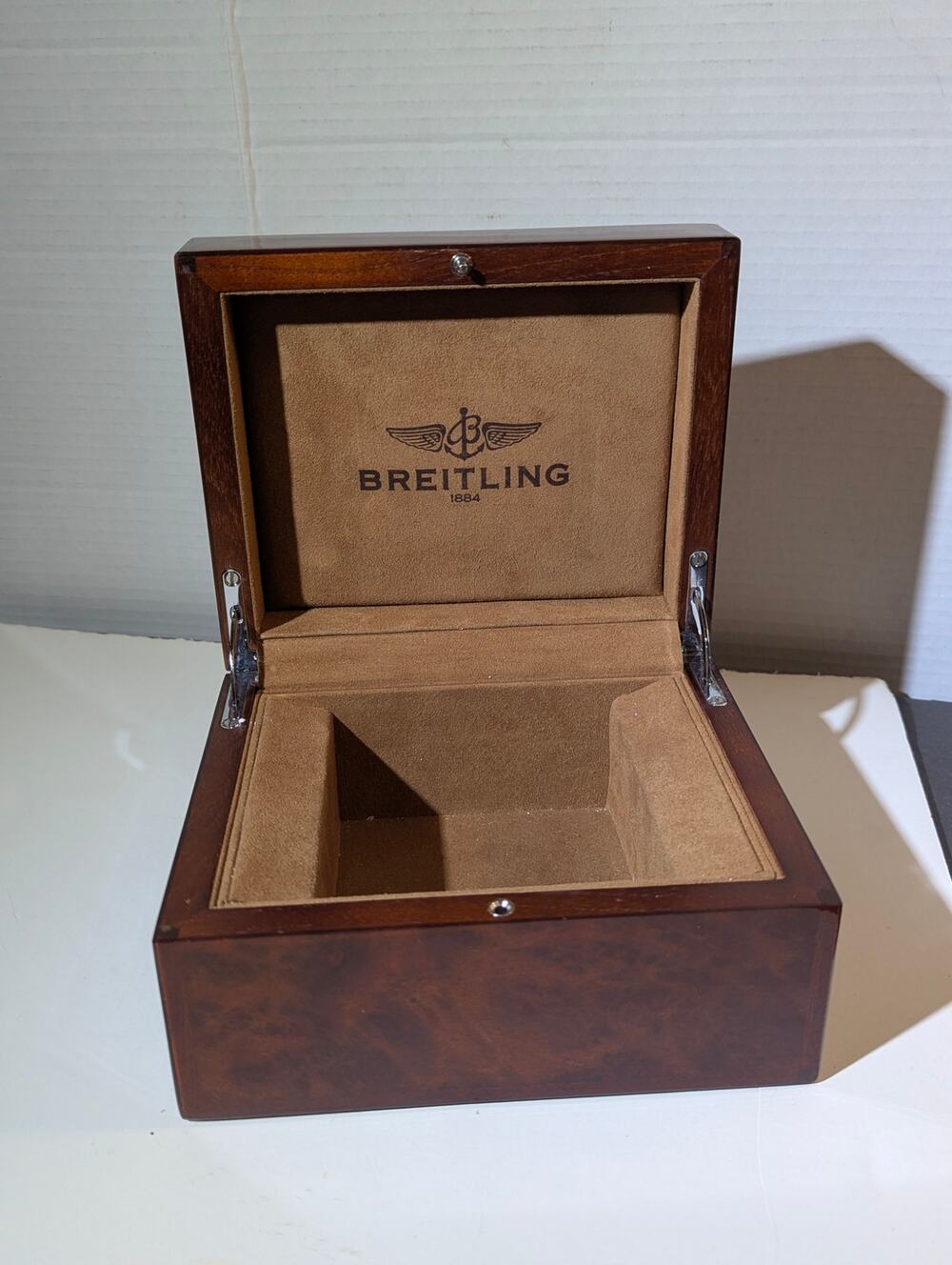 Breitling Luxury Burl Wood Watch Presentation Box High Gloss Timepiece Display